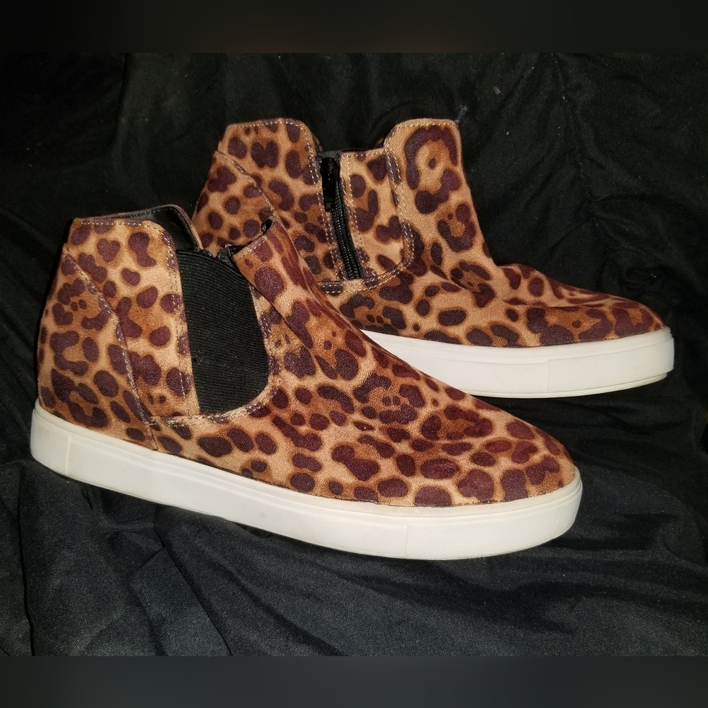 Women’s "Time and Tru" Animal Print High Top Bootie Sneakers W/ Memory Foam 9